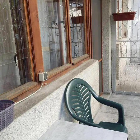 81cha Apartment