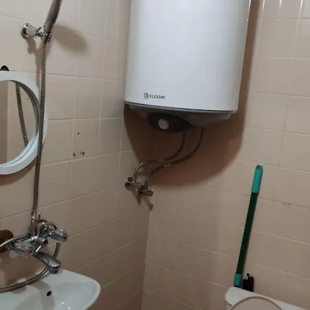 81cha Apartment Varna