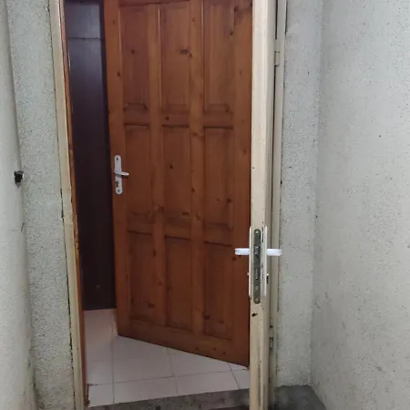 Apartment 81cha *